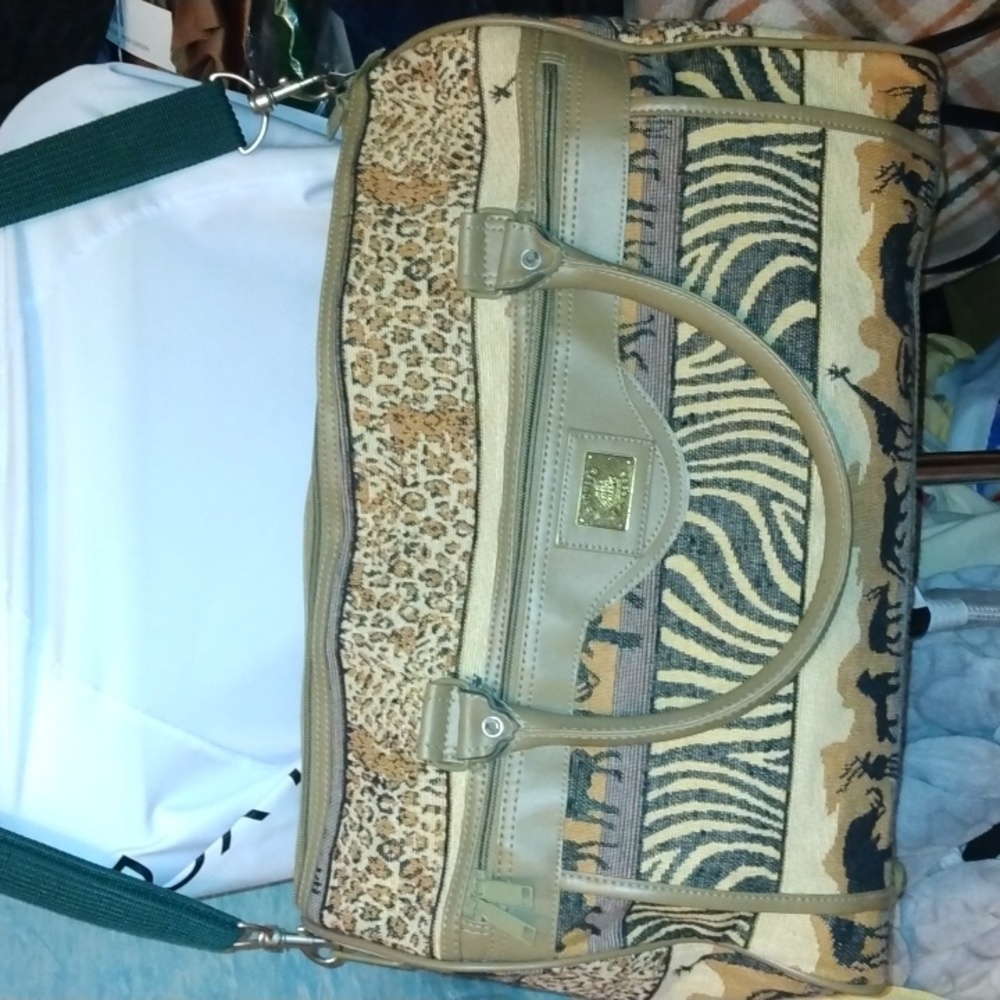 Pioneer Express traveling bag with animal print pattern